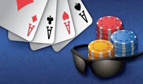 Tampilan studio live casino dengan dealer profesional dan pemain online
